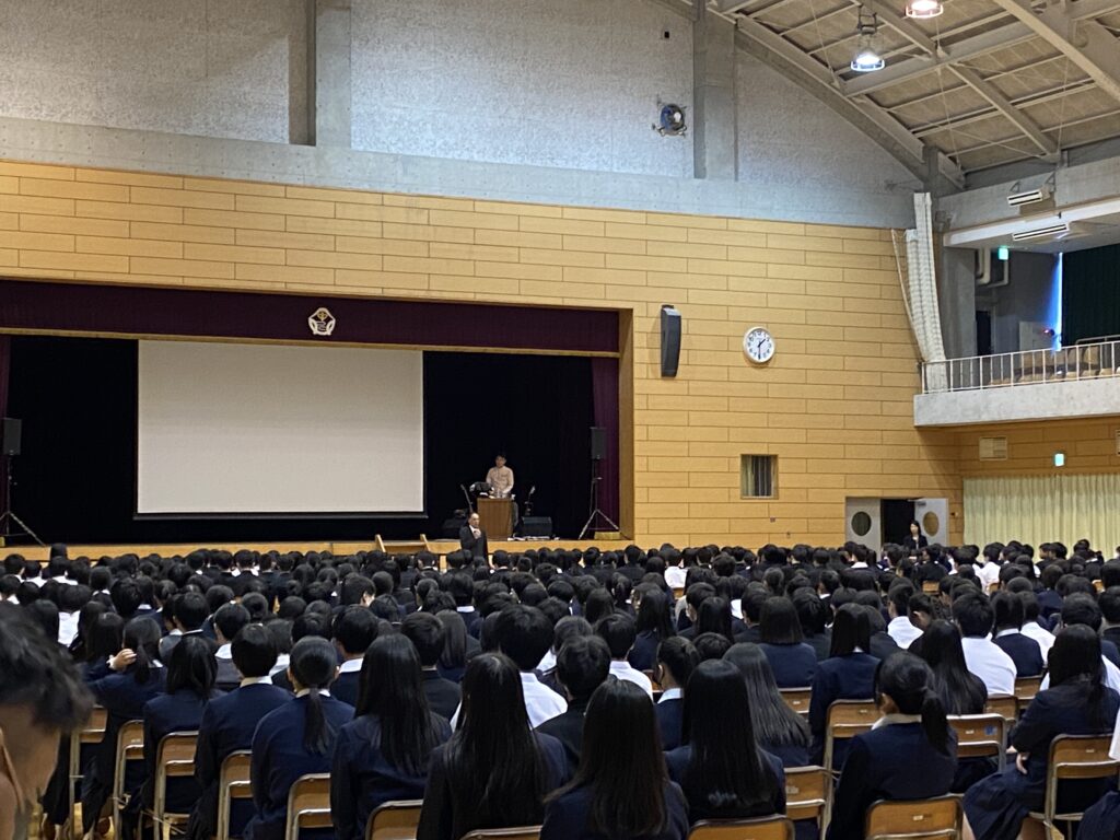 国際奉仕事業（地球のステージ公演）のご報告