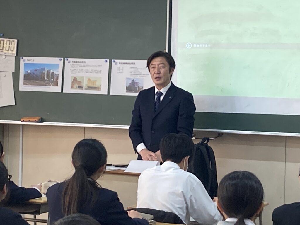 職業奉仕事業(小中学生への職業講話)のご報告