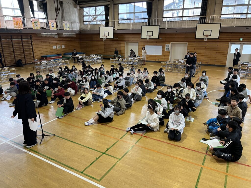 職業奉仕事業(小中学生への職業講話)のご報告