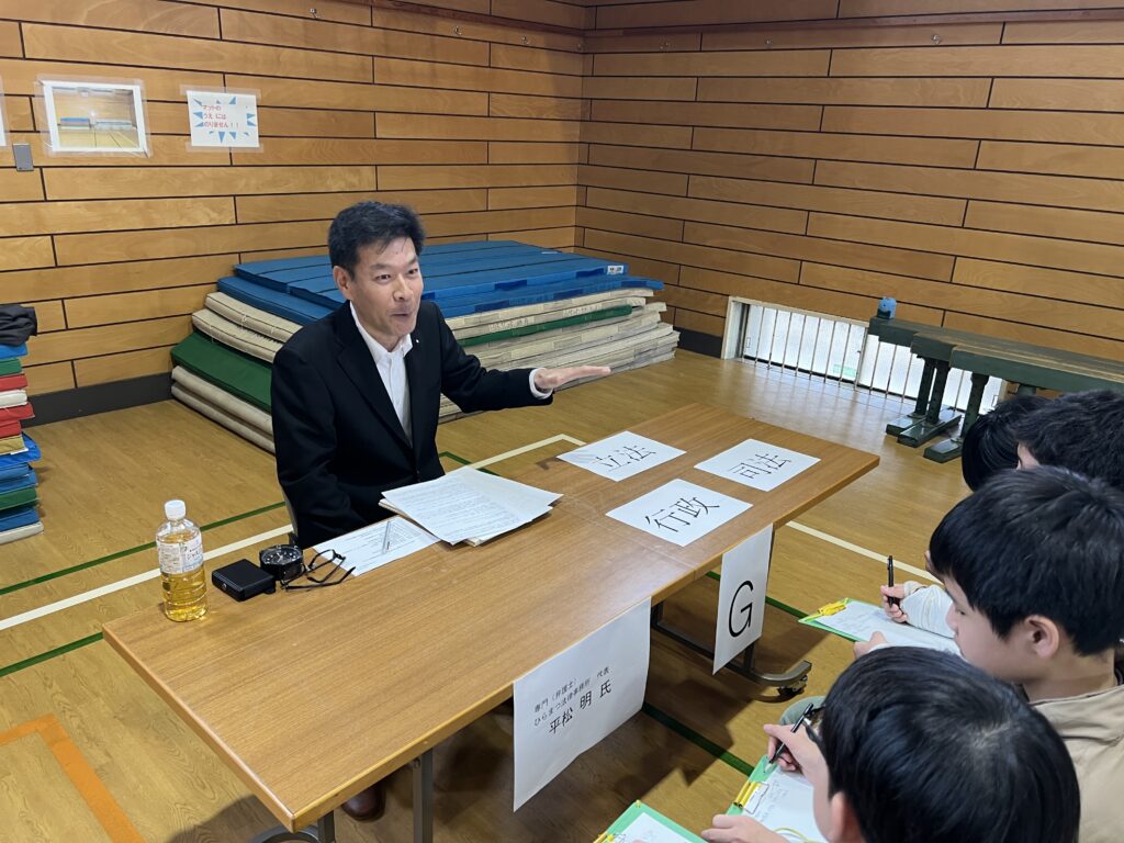 職業奉仕事業(小中学生への職業講話)のご報告