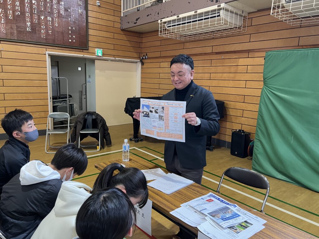 職業奉仕事業(小中学生への職業講話)のご報告